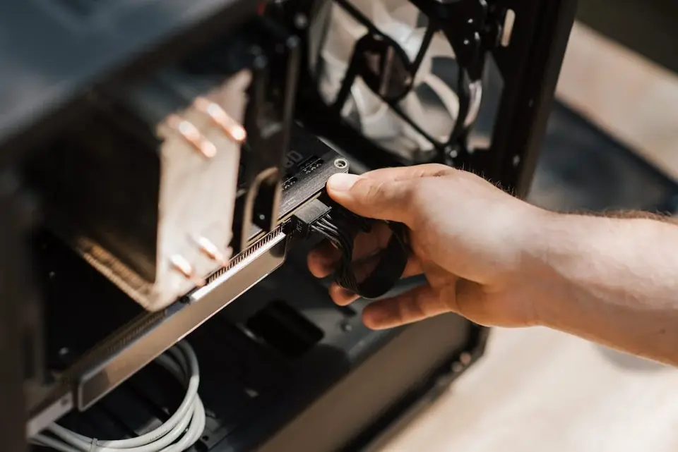 Manutenção dos componentes internos de um computador